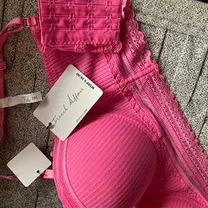 Pink Lace Bra Top Size 34C thumbnail 3
