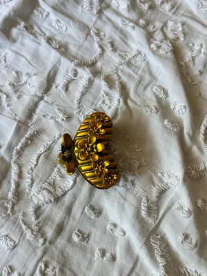 Set of 3 Decorative Vintage Hair Claw Clips- Gold toned thumbnail 6