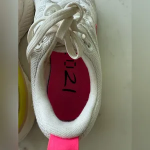 Nike thumbnail 6