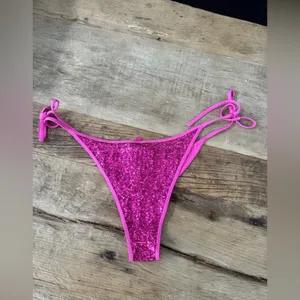 🪩NWT SOLD OUT SKIMS Bikini Bar Tie Bikini Bottom~Medium~Flamingo 🦩 thumbnail 8