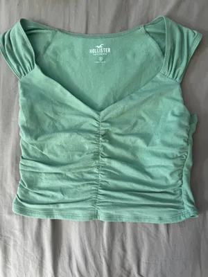 Hollister Short Sleeve Top thumbnail 1