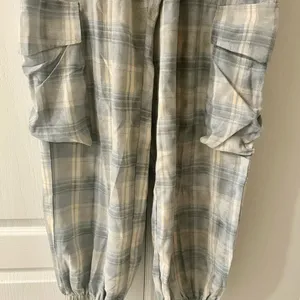 POL Relaxed Fit Plaid Joggers Size Medium thumbnail 6