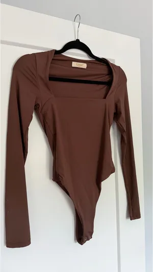 Brown Square Neck Long Sleeve Bodysuit thumbnail 2