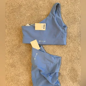 Sleek High-Waist Active Leggings in Dusty Blue thumbnail 2