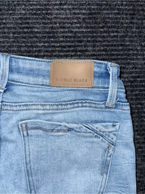 Buckle Black Fit 53 Bootcut Stretch Jeans 24x32 Light Wash Distressed BBW6514R thumbnail 7