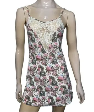 Victoria’s Secret Women’s Size P XS Vintage Paisley Printed Chemise w Cream Lace thumbnail 1