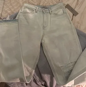 Hudson Jeans High rise straight loose fit thumbnail 1