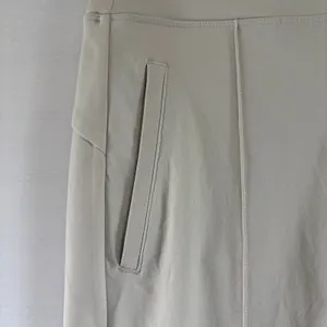 Athleta Womens light Gray Pintuck Straight Leg Zipper Pocket Casual Pants Size M thumbnail 7