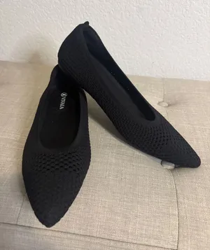 Vivaia 41 Black Knit Pointed Ballet Flats thumbnail 1