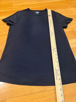 Duluth trading company black short sleeve long tail t shirt size large . thumbnail 4