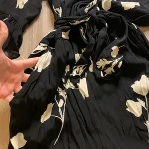 BA&SH Penny Floral Belted Romper Black and White Size 6 thumbnail 8