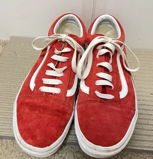 vans scotchgard Red Suede Sneaker Womens 7.5 Low Top Skate Walking Grunge Urban thumbnail 1