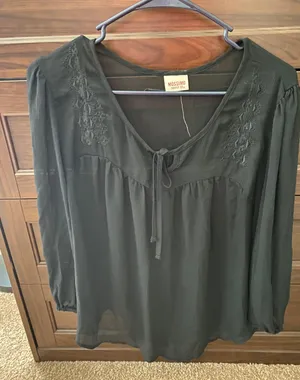 Blouse thumbnail 1