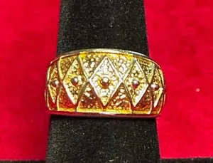 Vintage-Style Textured Gold-Tone Geometric Pyramid Band Size 7 thumbnail 1