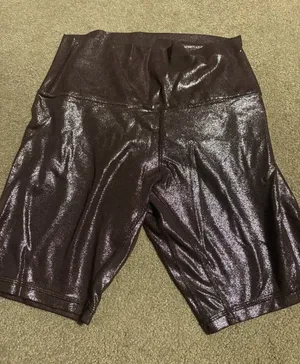 Lululemon Size 8 Metallic Shimmer Athletic Biker Shorts thumbnail 1