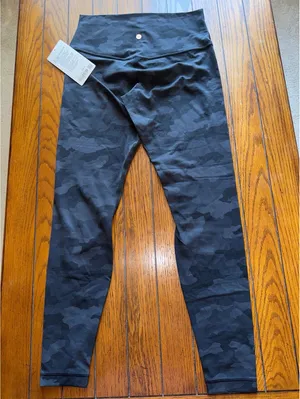 Lululemon Align High Rise 28” Heritage Camo Deep Coal Black Size 10 NWT thumbnail 2