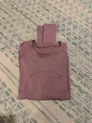 Lululemon Swiftly Tech Long Sleeve thumbnail 2