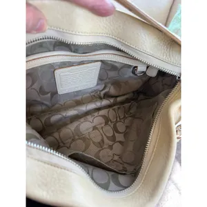 Vintage Coach Tote Bag Women Beige Pebbled Leather Adjustable Shoulder Strap thumbnail 8