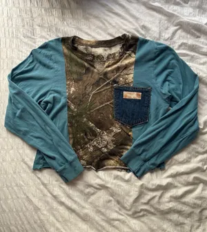 Custom Realtree Camo Long Sleeve Shirt thumbnail 1