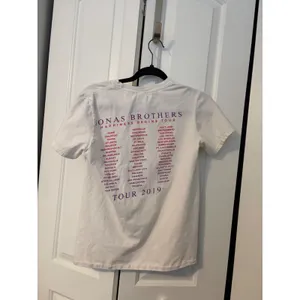 Gildan Jonas Brothers‎ Happiness Begins Tour 2019 White Graphic T-Shirt Small thumbnail 6