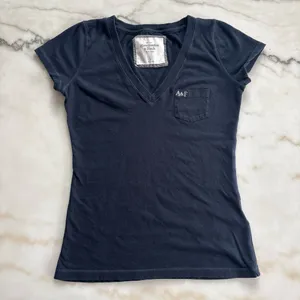 Vintage Abercrombie & Fitch Navy Blue Baby Tee Y2K VNeck Pocket T-Shirt Size S thumbnail 1