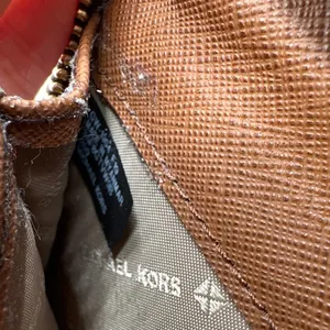 MICHAEL KORS Brown Signature Jet Set Wallet thumbnail 5