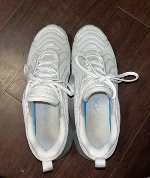 Nike Airmax 720 Shoes thumbnail 4