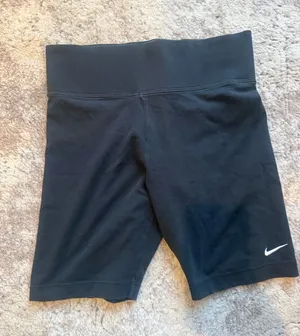 Nike Black High-Rise cotton Women's Bike Shorts with Swoosh thumbnail 1