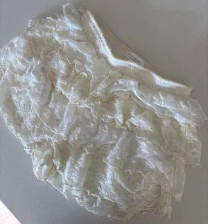 Boutique Lace shorts thumbnail 2