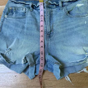 Gap Jean shorts thumbnail 9
