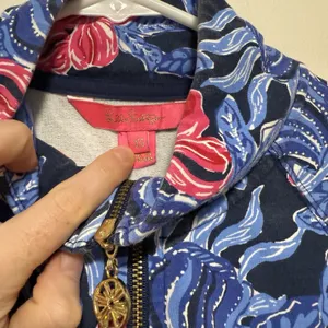 Lilly Pulitzer UPF 50+ Skipper Popover in Low Tide Navy‎ Its Ofishell Blue Pink thumbnail 3