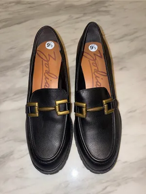 Zodiac Black Platform Lug Sole Heeled Loafers Buckle Detail Size 9.5 thumbnail 2