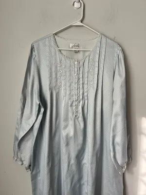 Vtg Aria nightgown light blue with delicate embroidered classic feminine 💙 thumbnail 2
