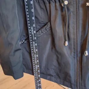 d.e.t.a.i.l.s INTL Parka in a Pocket Black Hooded Raincoat sz L Zip & Button Up thumbnail 5