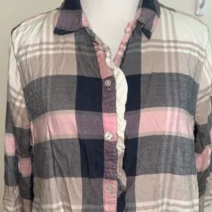5/$30 🎈 Aerie large plaid button down shirt thumbnail 2