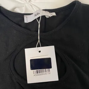 Adika black tank top thumbnail 3