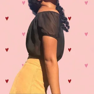 Wet Seal Black off the shoulder going out crop top thumbnail 4