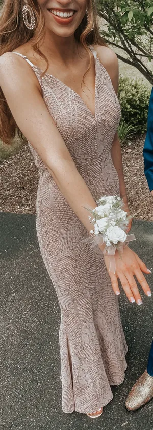 Windsor Prom Dress thumbnail 1