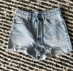 ZARA Jean Shorts High-Rise thumbnail 1