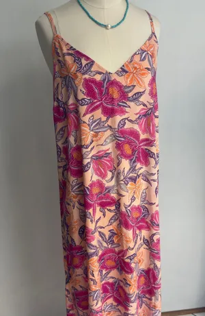 Floral maxi Dress NWT thumbnail 4
