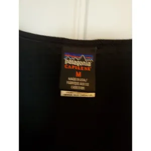 Patagonia Capilene Baselayer Long Sleeve top Size M Black Made In USA thumbnail 10