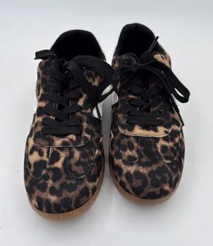 DV Dolce Vita Women's Sneaker Voyage Leopard Fashion Suede Size 9 1/2 9.5 thumbnail 1