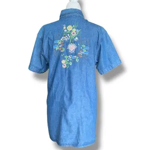 Vintage 90s Embroidered Chambray Denim Shirt Oversized Short Sleeve Heart Floral thumbnail 12