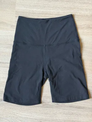Biker Shorts Beyond Yoga thumbnail 2