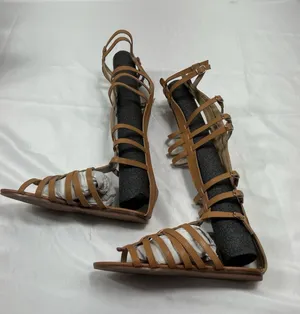 Womans New Bf Betani Pocahontas Knee High Gladiator Sandals 8.5 Camel Strappy thumbnail 1