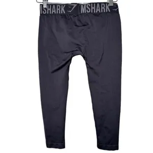 Gymshark Women’s Size M Black Training Workout Cropped Logo Waistband Leggings thumbnail 2