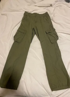 H&M Army Green Cargo Pant thumbnail 1