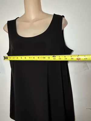 Women’s Best Shorts Set thumbnail 3