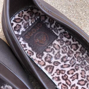 Crocs MAMMOTH LEOPARD Brown Ballet Flats Slip On Shoes Loafers Round Toe Women Sz 7 thumbnail 3