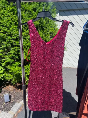 Amber Blue Sparkling Red Sequin V-Neck Dress thumbnail 2